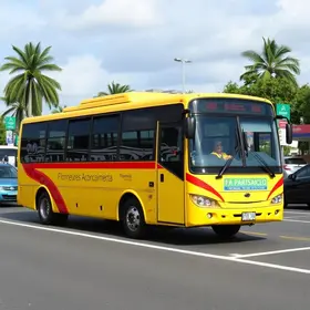 ônibus compactos climatizados