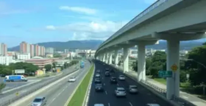 Florianópolis viaduto congestionamentos